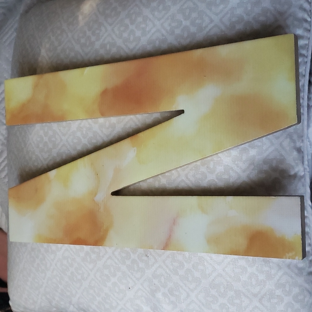 Letter N decor block
